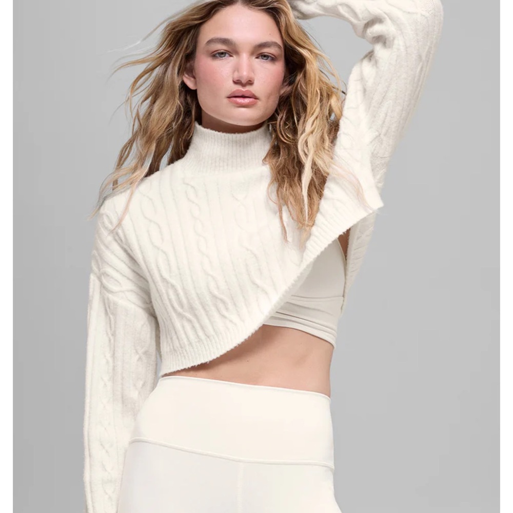 Alo Turtle neck Cable Knit cropped top